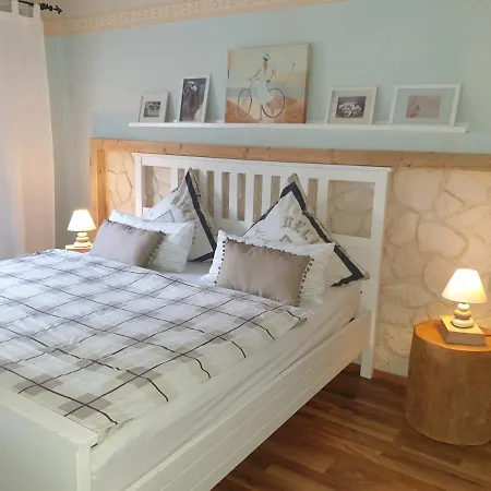 Landhaus Ferienwohnung Erika * Irslingen