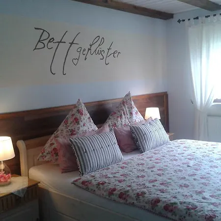 Landhaus Ferienwohnung Erika * Irslingen